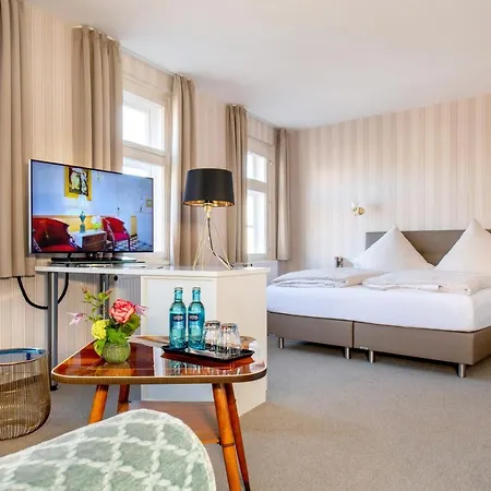 Busch Hotel