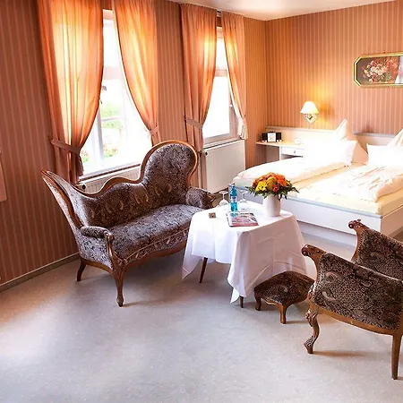 Busch Szálloda 3*